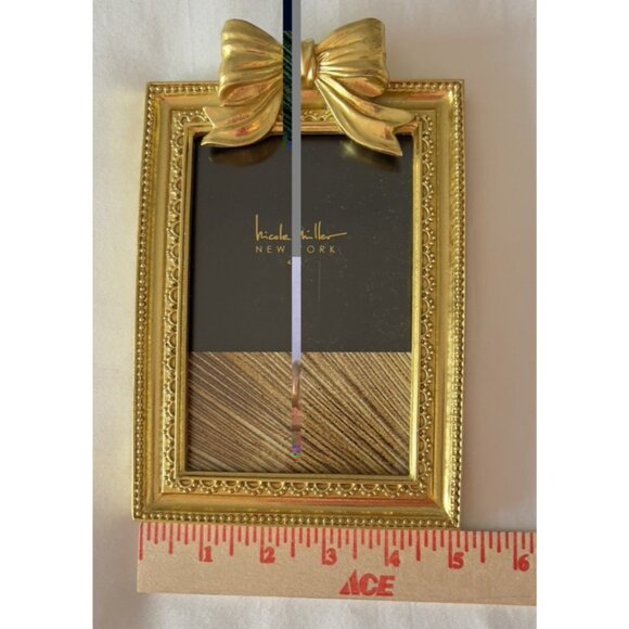 Set 2 Nicole Miller NY Bow Frames Gold Beaded Edge 4 x 6 Portrait 4 x 4 Round - Picture 8 of 11